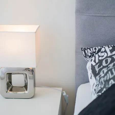 Csenge Apartment *